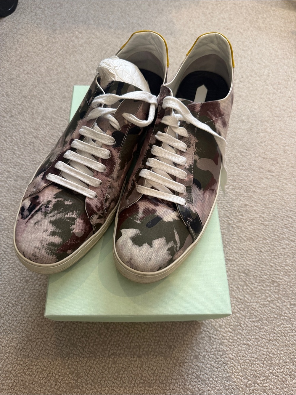 Men’s Off-White c/o Virgil Abloh 10.5 Sneakers